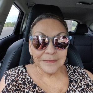 Meet your Posher, Rita